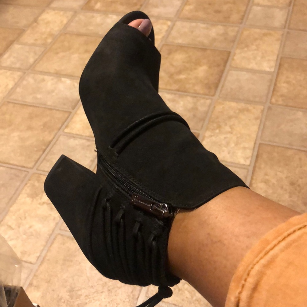 Jessica Simpson black booties